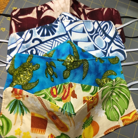 Hawaiian print cotton masks w/ PPN filter - Picture 5 of 5